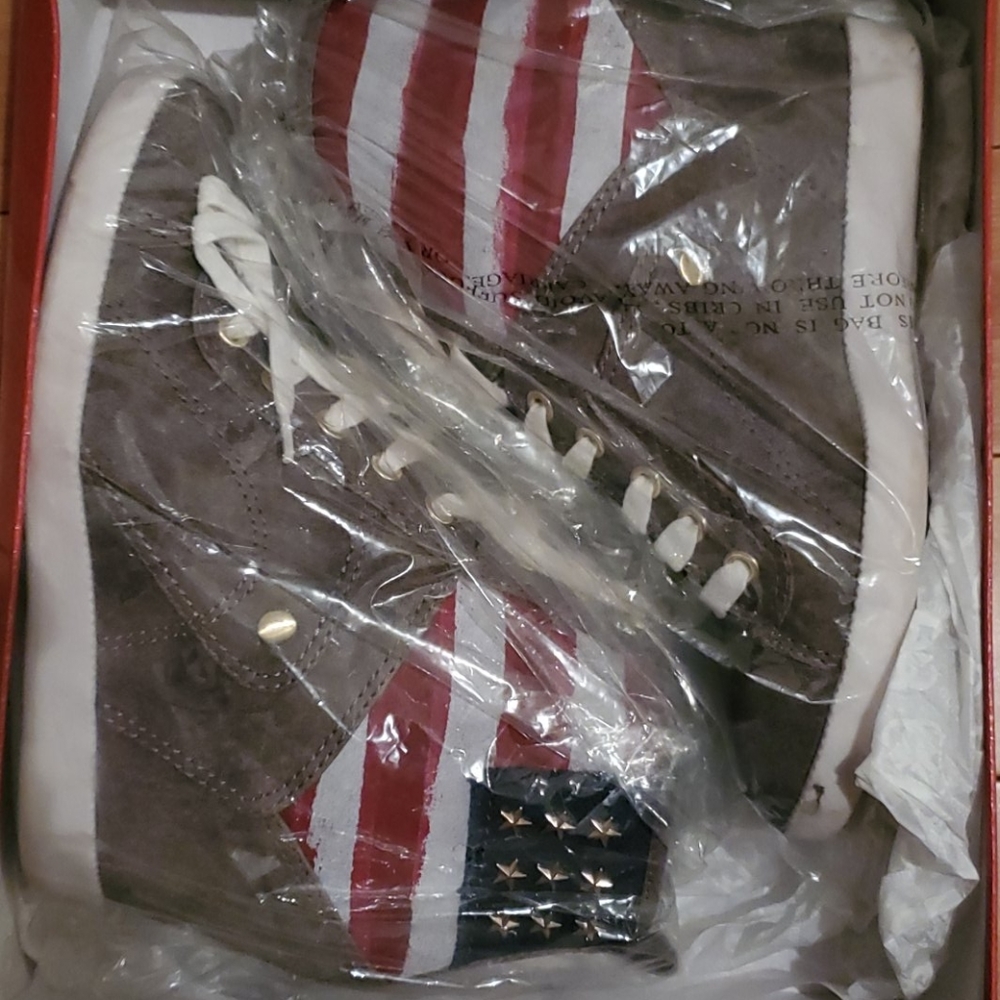 Wedge sneakers